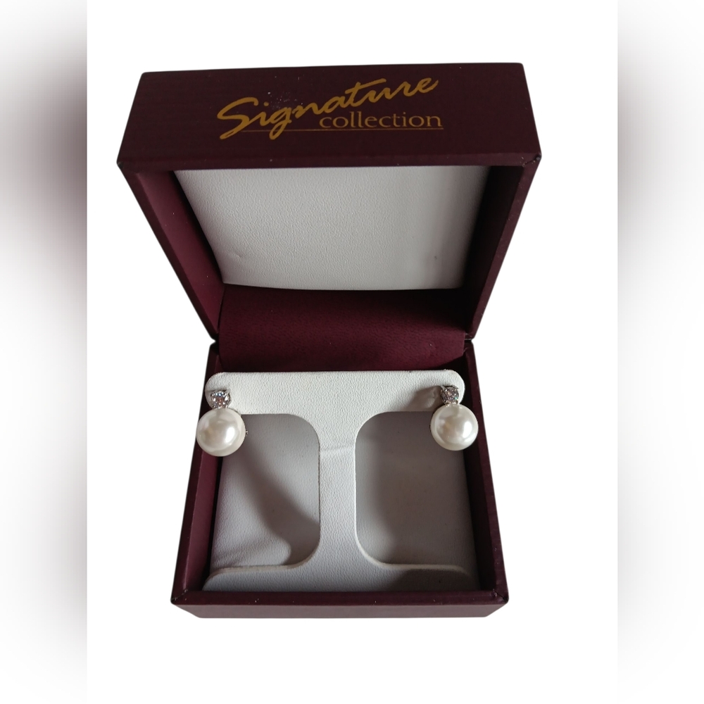 Signature Collection Pearl Earrings